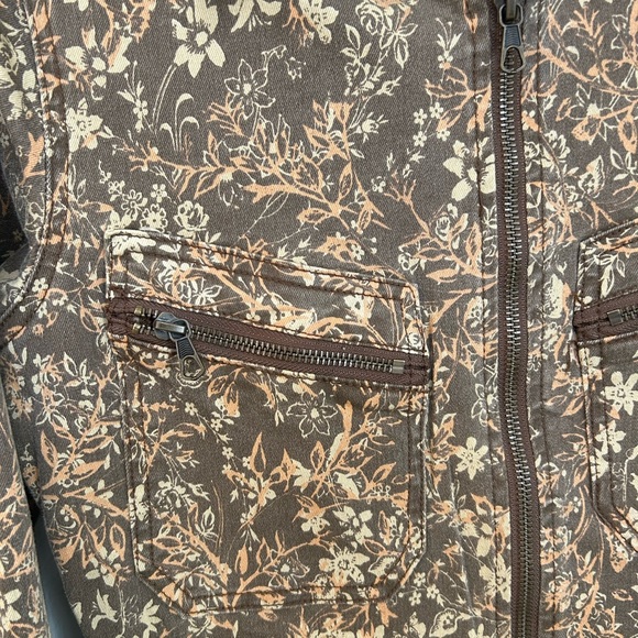 Free People floral jumpsuit with zip front 2 front zip pockets, 2 hip pockets - Picture 2 of 5